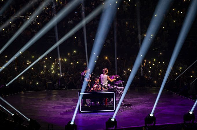 Elation Muse Tour 1