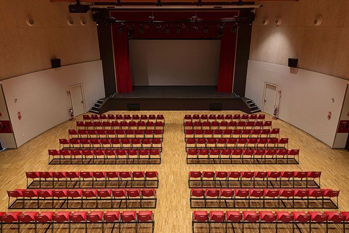 Outline Lolek Cinema Theatre 1