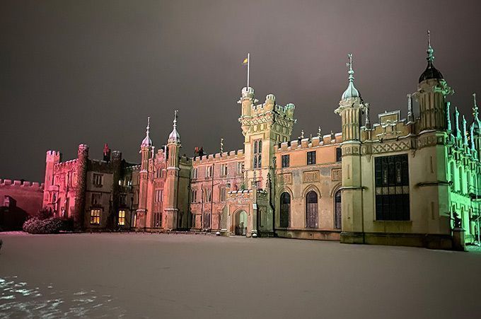 Anolis Knebworth House Rob Ryder 1