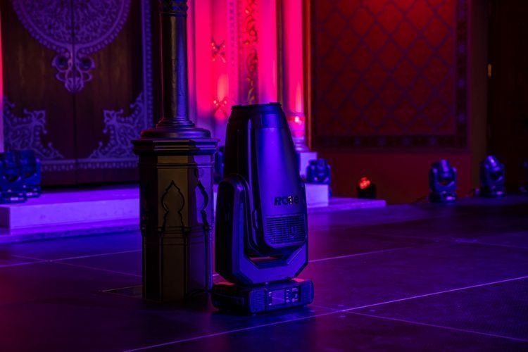 Robe Rumbach Street Synagogue 4 HI
