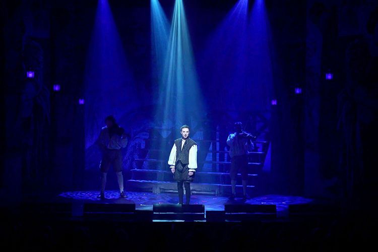 Robe A Column of Fire Tour 4 HI