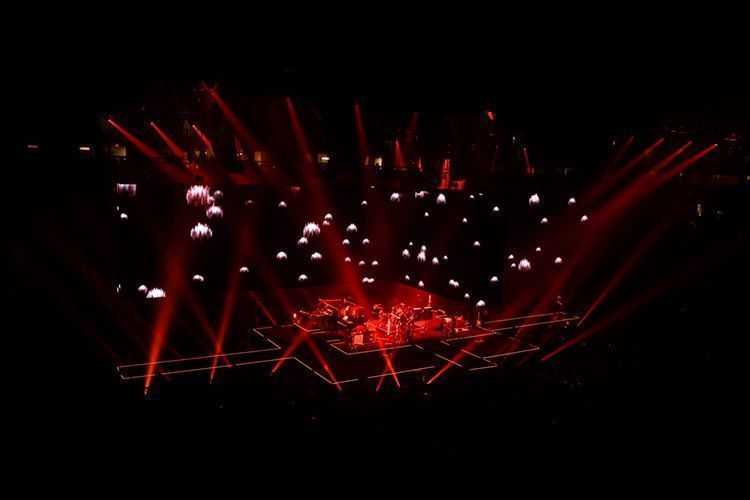 UP Roger Waters 2 HI