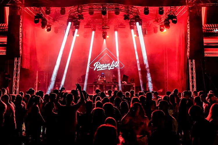 Chauvet Lake Festival 2 HI