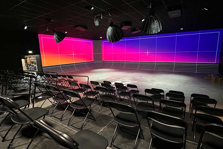 Digital Projection Studio321 6 HI