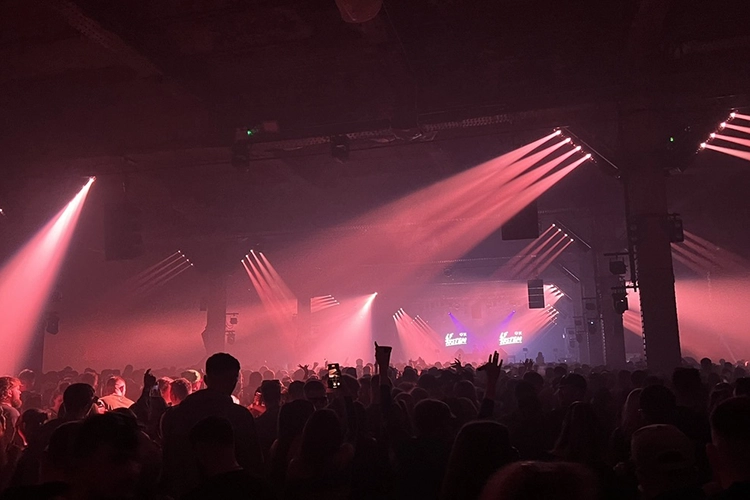 Elation Warehouse 3 HI