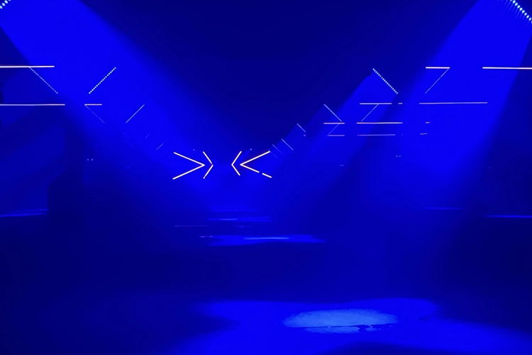 Elation Warehouse 5 HI