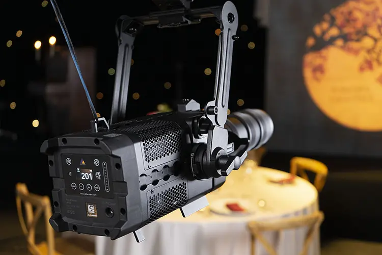 Astera ProjectionLens 1 HI