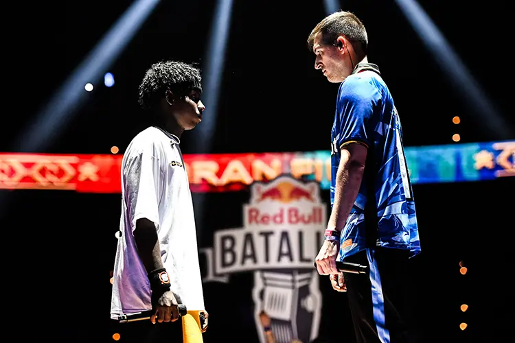 Robe Red Bull Batalla 3 HI