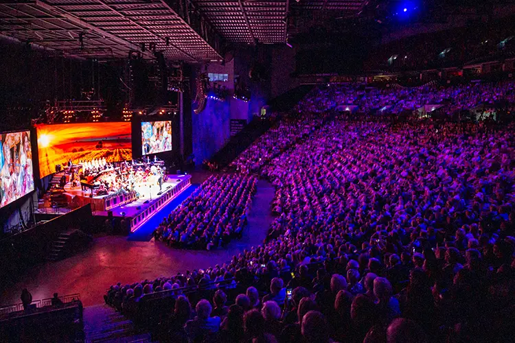 LA AndreRieu 2 HI