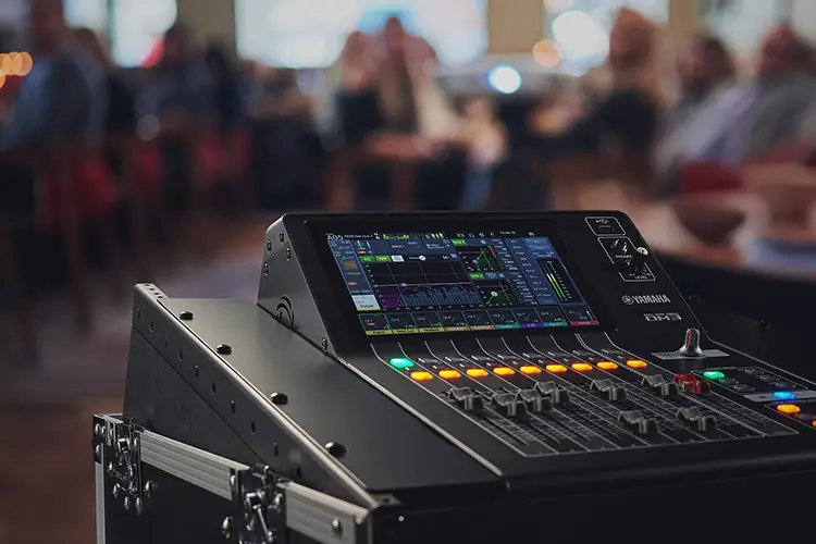 Yamaha DM3 2 HI