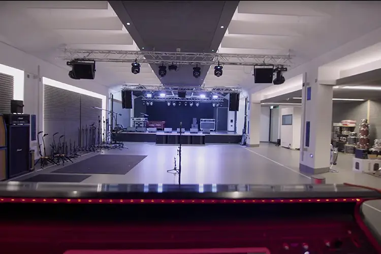 LA Marshall 6 HI