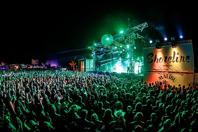 Elation Hangout 4 HI