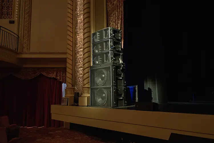 Meyer Sound teatro 1 HI
