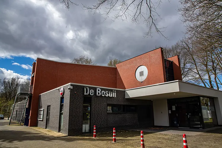 Robe DeBosuil 8 HI