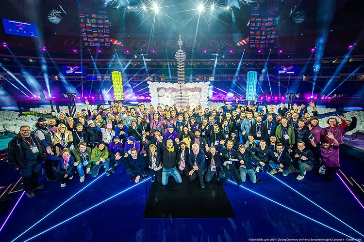 Robe WorldSkills 5 HI