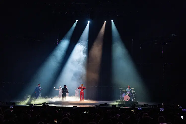 Robe Eurovision 5 HI