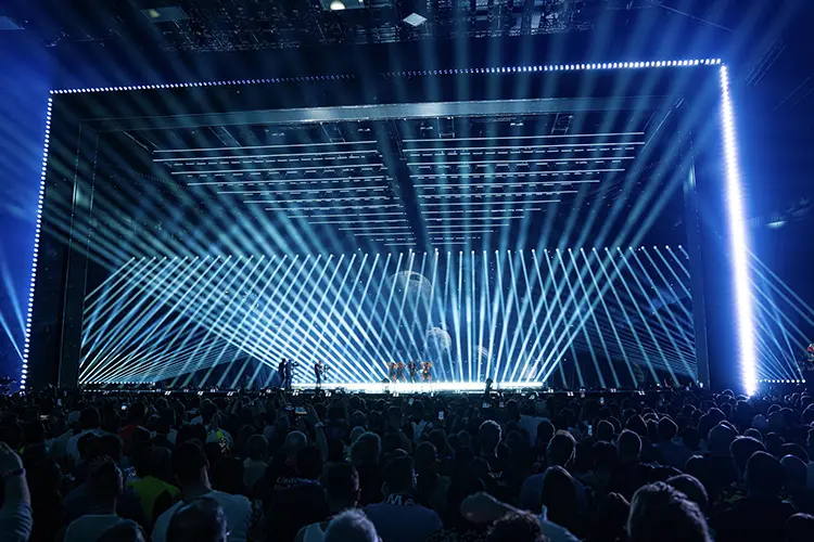 Robe Eurovision 7 HI