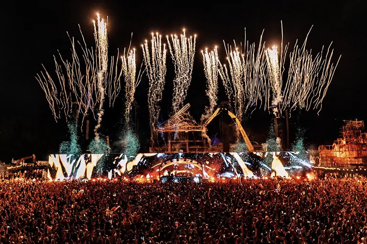 Infiled Tomorrowland 6 HI