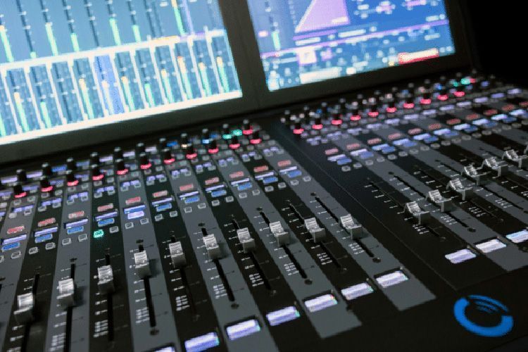 Calrec Audio 2 HI