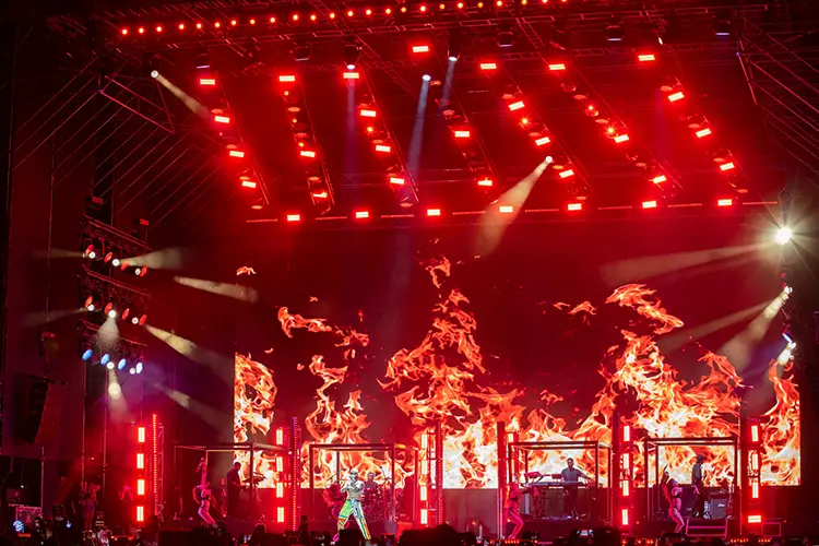 Elation Maluma 2 HI