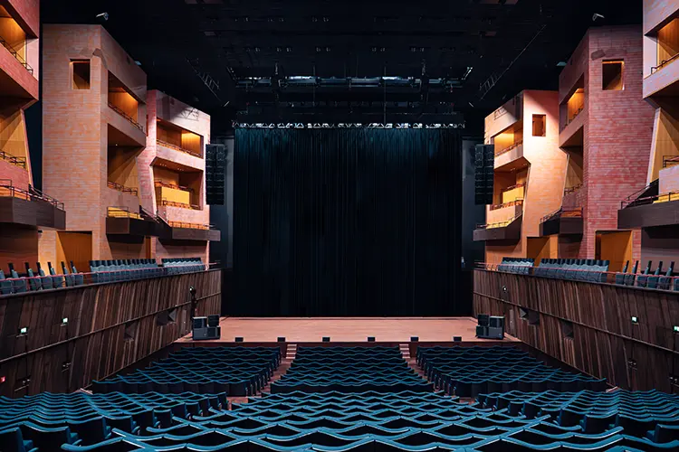 LA Luxembourg Philharmonie 1 HI