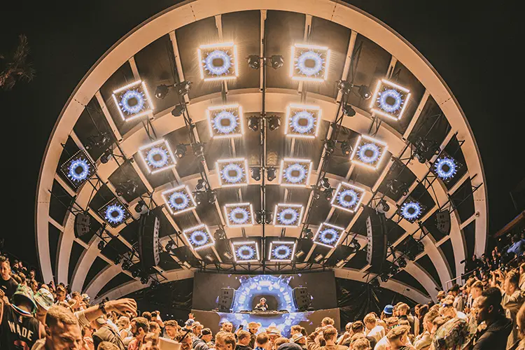 LA PapayaBeachClub 2 HI