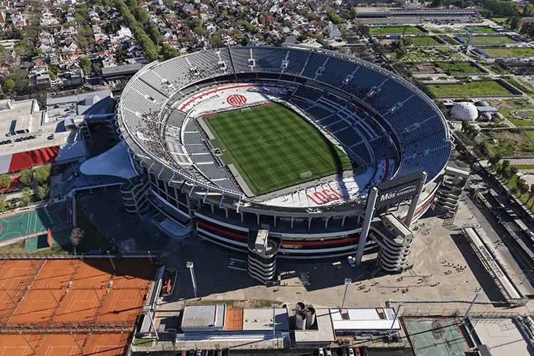 WSDG Stadium 10 HI