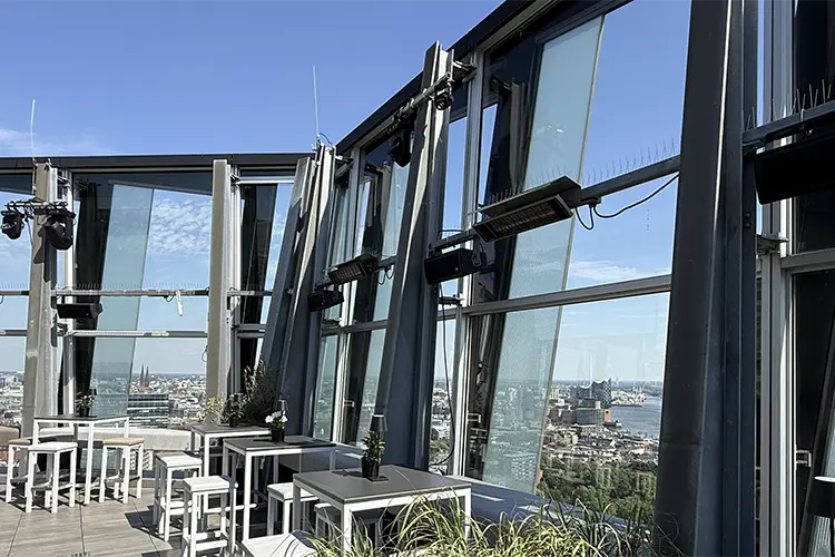La valenciana DAS Audio exporta su sonido a Hamburgo: un rooftop en las Tanzende Türme, a la intemperie