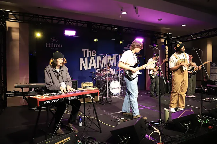 NAMM Anaheim 6 HI