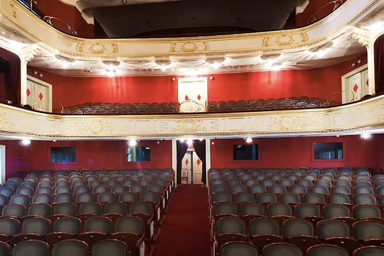 LEA teatro 3 HI