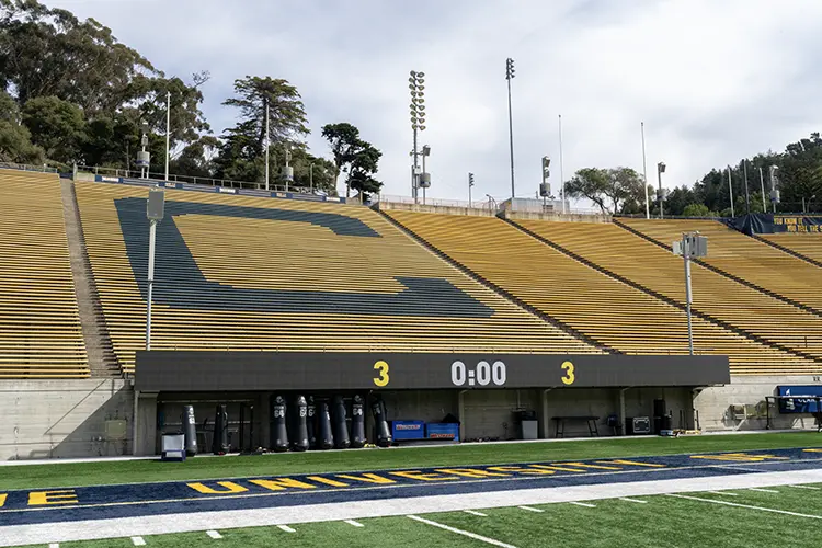 Meyer Sound stadium 5 HI