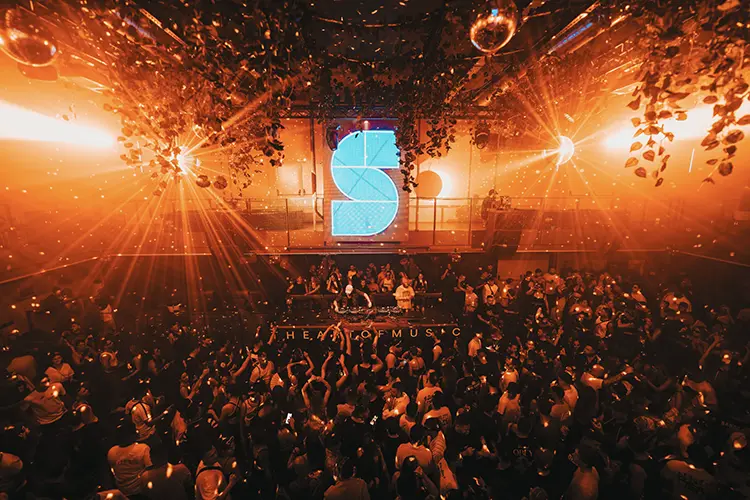 LA Studio Club 2 HI