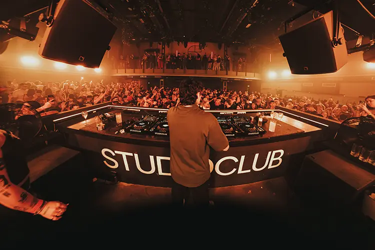 LA Studio Club 4 HI