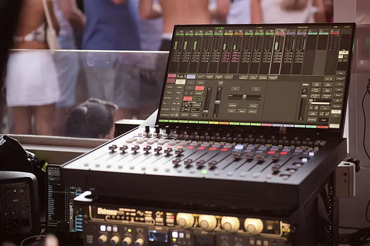 SSL Wayne 2 HI