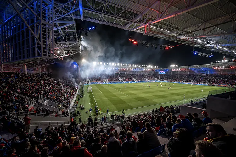IC Fans Stadium 2 HI