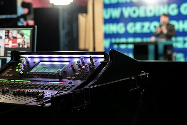 rental av 4 HI