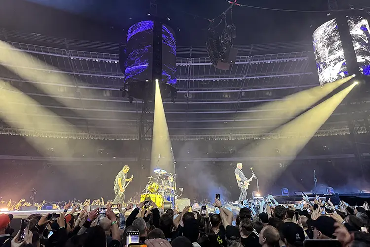Robe Metallica 3 HI