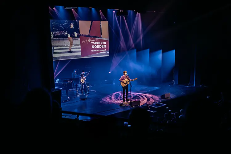Robe Theater 3 HI