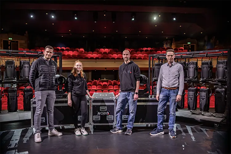 Robe Theater 3 HI
