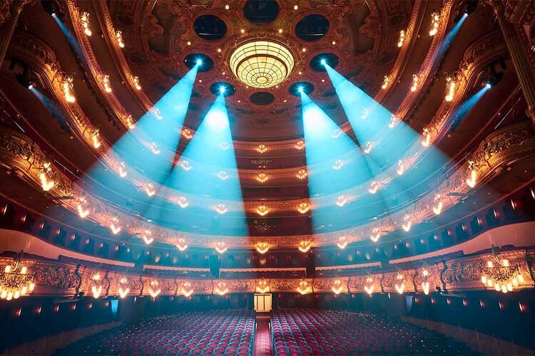 D auditorium with blue beams 750x500 100dpi