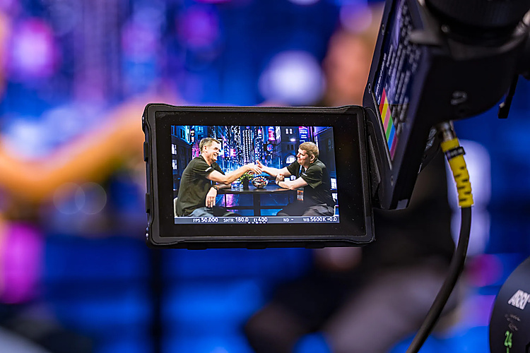 IBC camera monitor 750x500 100dpi