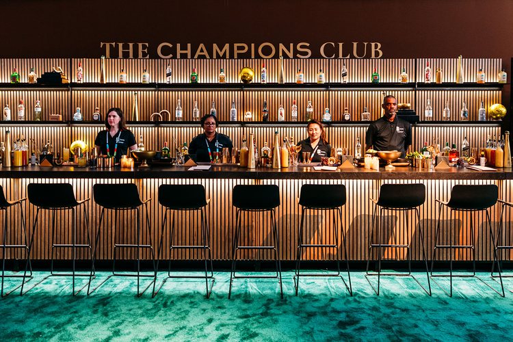 champions club bar closeup 750w 100dpi