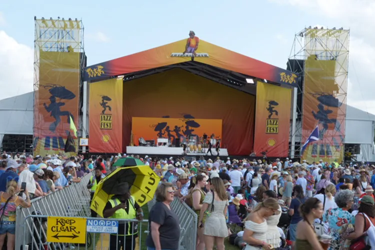 Rod Stewart live