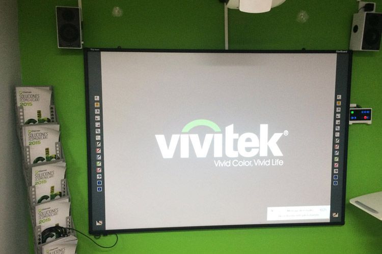 charmex vivitek 750x500