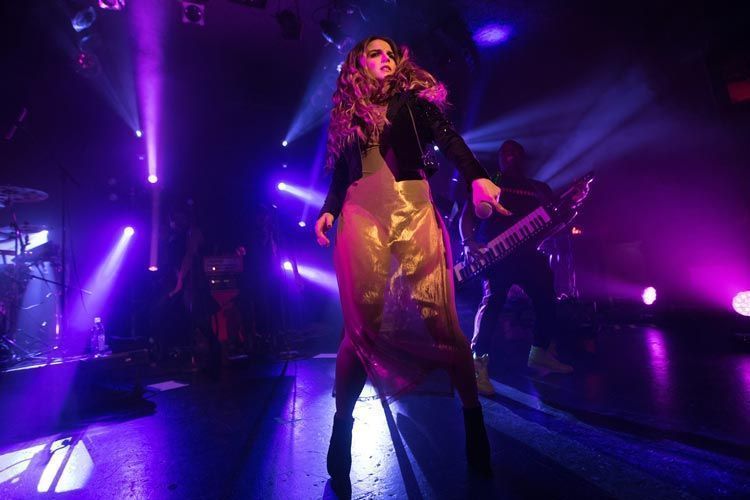 JoJo Mad Love con Elation