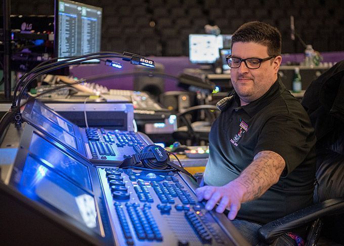Adlib Mrs. Browns Boys 2019 Manchester Arena 55 1CE