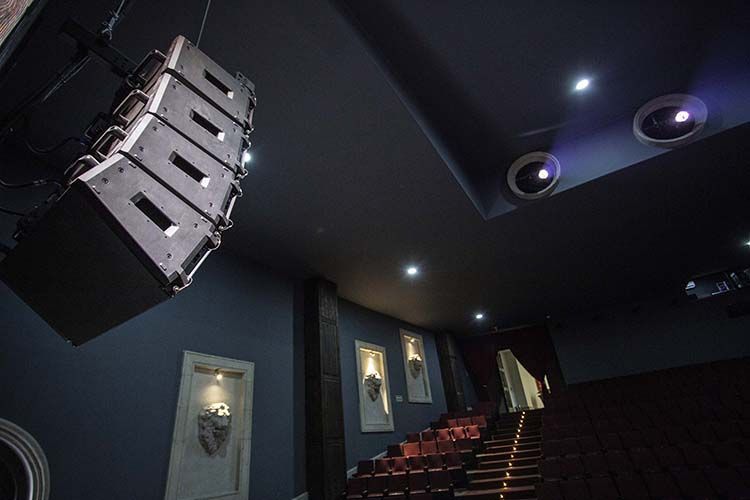 Bose Profesional Teatro Universidad Humanitas 2