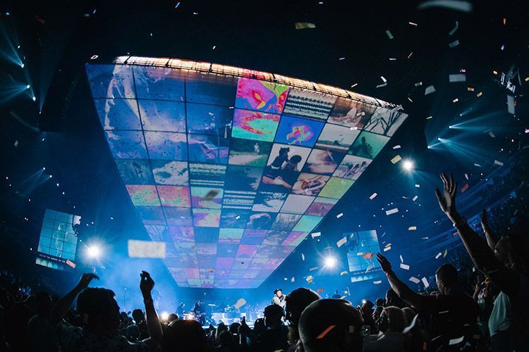 Hillsong UNITED L Acoustics 4