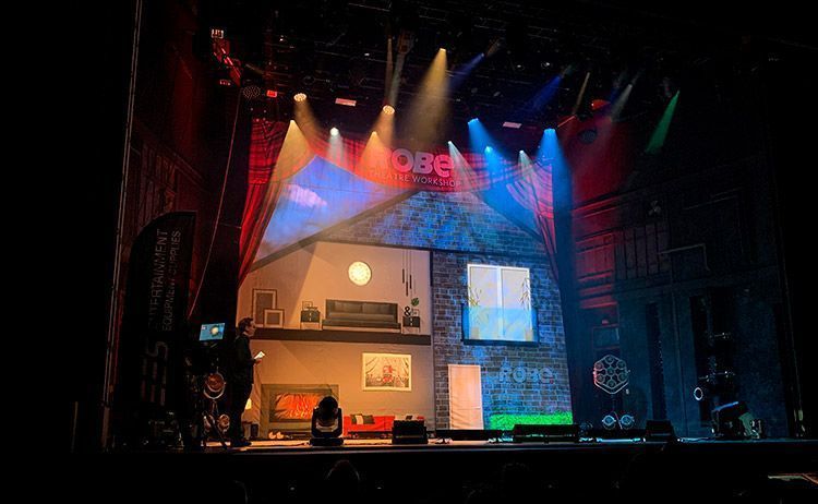 Robe Nuevo Teatro 1.CE