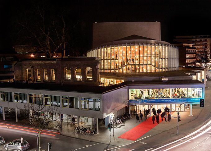 Theater Muenster night Oliver Berg.CE
